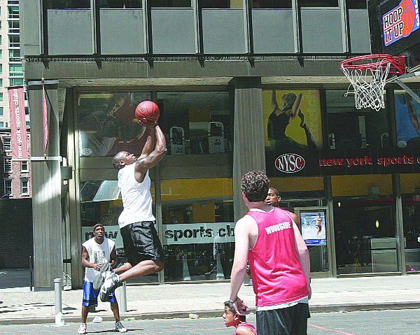 bball-2006-08-17_z