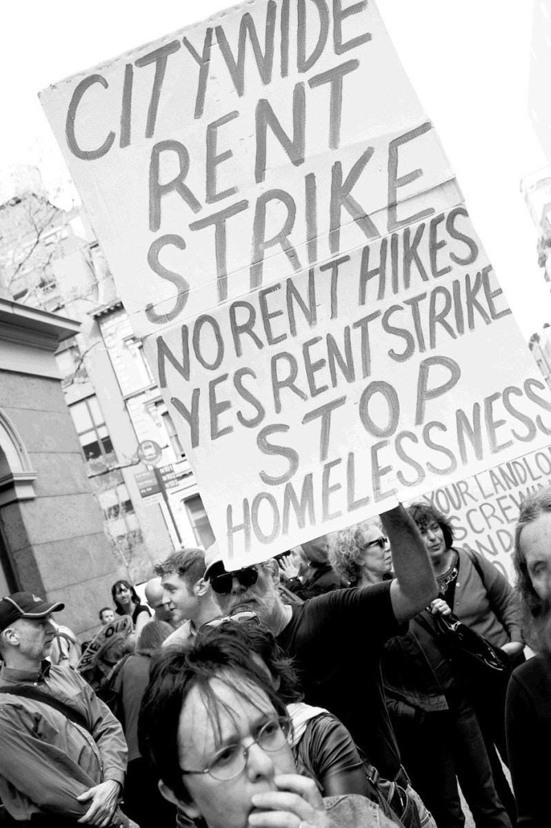 rentstrike-2011-05-25_z