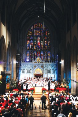 trinity-church-christmas-credit-trinity-wall-street-leah-reddy-2