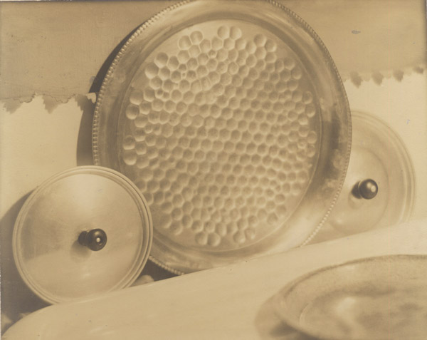 Image courtesy Robert Mann Gallery, New York Margaret Watkins’ “Pan Lids” (1919).