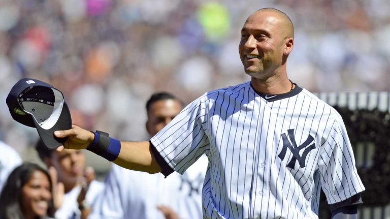 This Is How Baseball Fans Have Said Goodbye to Yankees Shortstop Derek Jeter  - ABC News