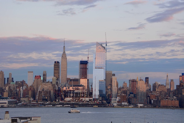 Even without the rest of the neighborhood completed, 10 Hudson Yards already dominates the West Side skyline. Photo courtesy EarthCam.