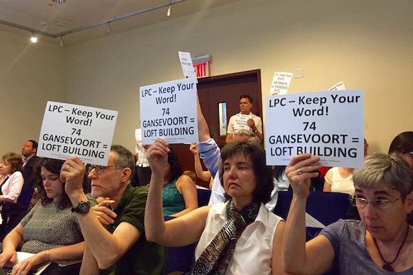 Opponents of the redevelopment showed up at a June 6 public meeting of the LPC, but to no avail. Photo by Yannic Rack.