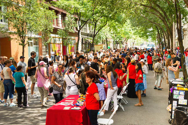 The Rubin Museum of Art’s July 17 block party delivers activities in keeping with the theme of its “Nepalese Seasons: Rain and Ritual” exhibit. Photo by Michael Seto.