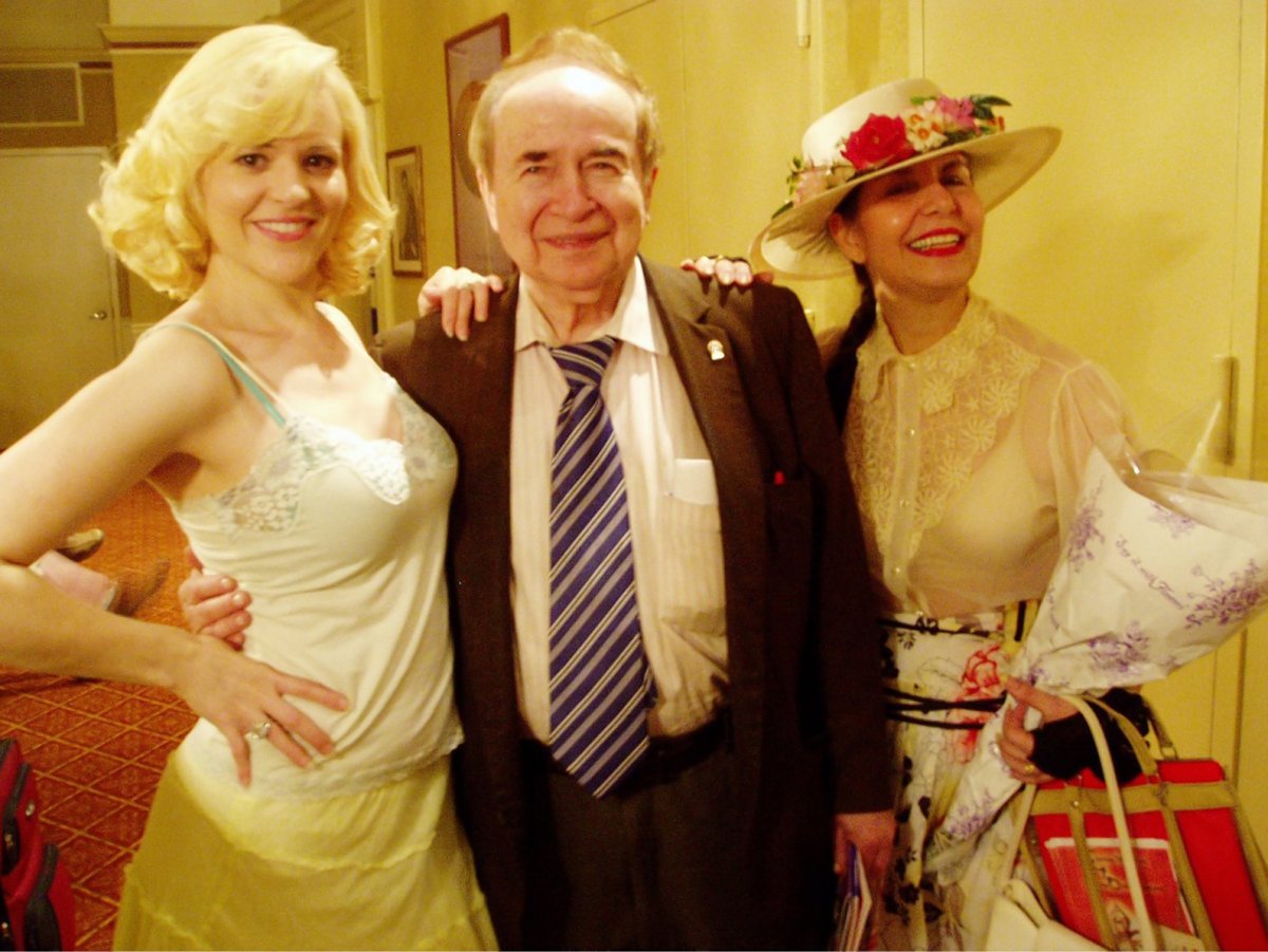 At a performance of “Courting Mae West,” in 2008, from left, Yvonne Sayers as Mae West, with the late TV talk-show legend Joe Franklin and the work’s author, LindaAnn Loschiavo.