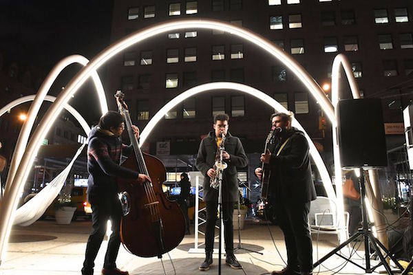 Talent from The Jazz Gallery, and free tea: Dec. 17 as part of the “23 Days of Flatiron Cheer.” Photo by Elena Olivo, courtesy Flatiron/23rd St. Partnership.