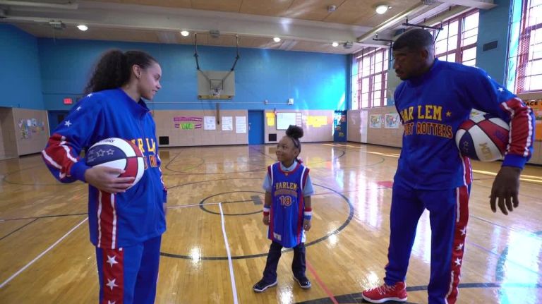 Harlem Globetrotters surprise 7-year-old Brooklynite