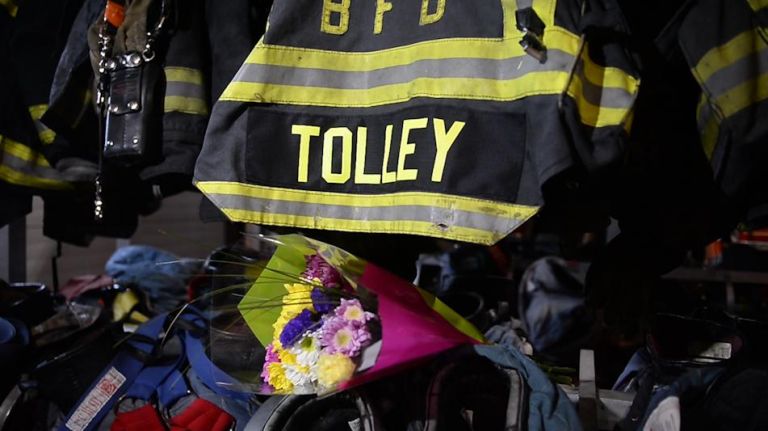 Queens neighborhood and FDNY mourn loss of firefighter