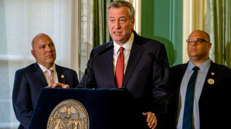 De Blasio signs ‘anti-opioid’ bills