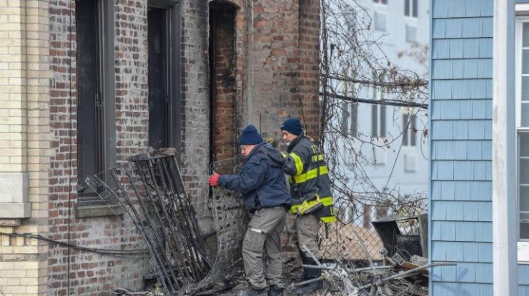 2 Girls Killed In New York City Apartment Fire | AmNewYork