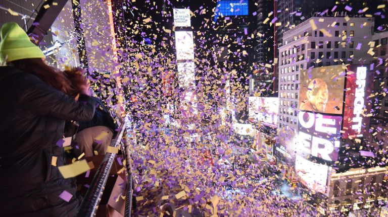 federatie Remmen Diversiteit Times Square NYE ball drop: It takes a 'confetti master' and his team to  pull it off | amNewYork