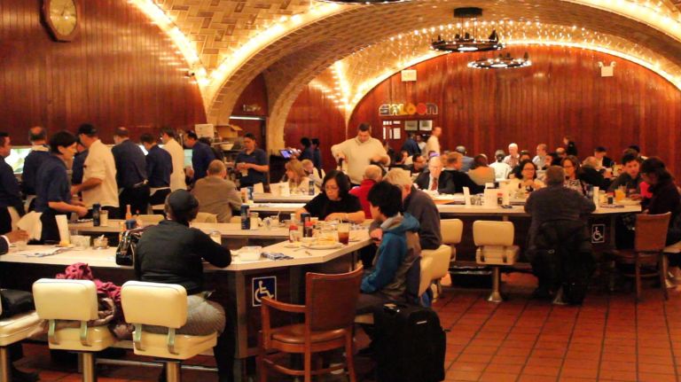 These iconic restaurants still deliver the classic NYC experience ...