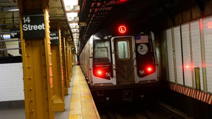 l-train-service-restored-between-manhattan-and-brooklyn-after-rush-hour