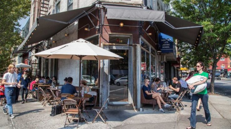 What To Do And Where To Eat In Brooklyns Trendy Greenpoint