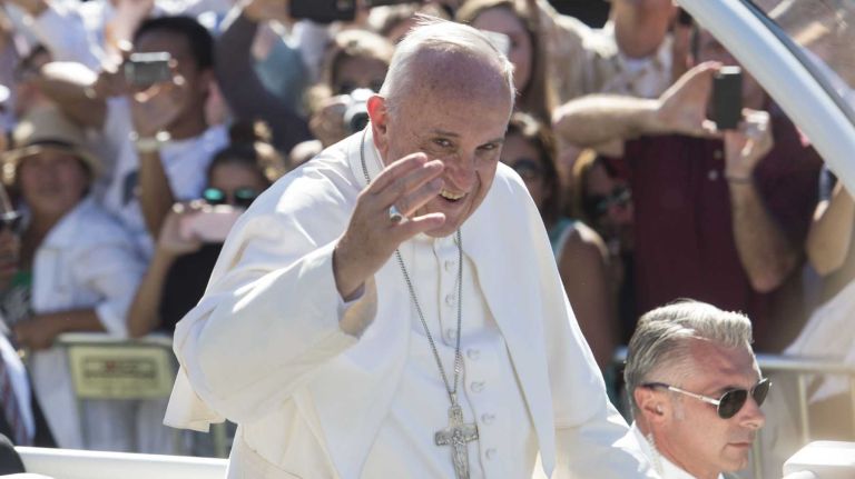 Pope Francis arrives at the Basilica of the National Shrine of the Immaculate Conception for the Canonization Mass of Blessed Junipero Serra, Wednesday Sep 23, 2015 in Washington DC.