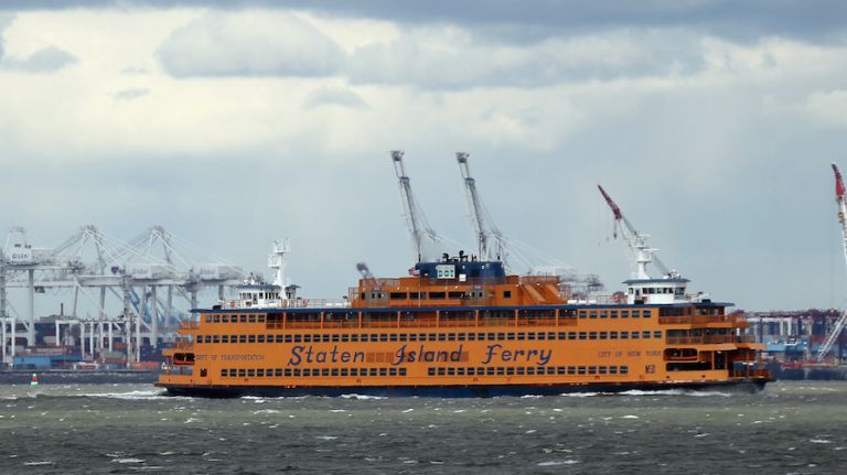 are dogs allowed on the staten island ferry