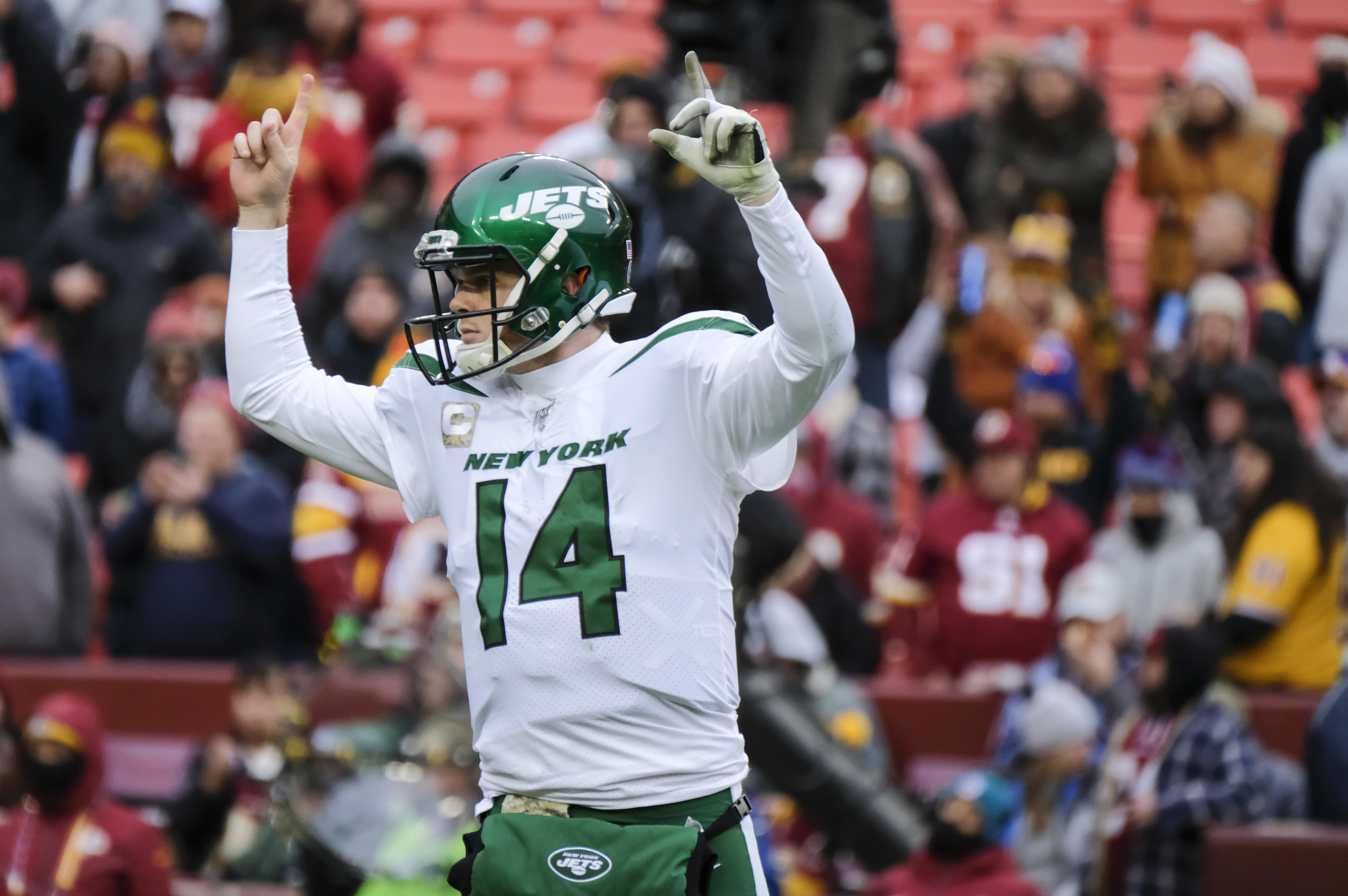 New York Jets news: Joe Namath remains high on Sam Darnold (Video)