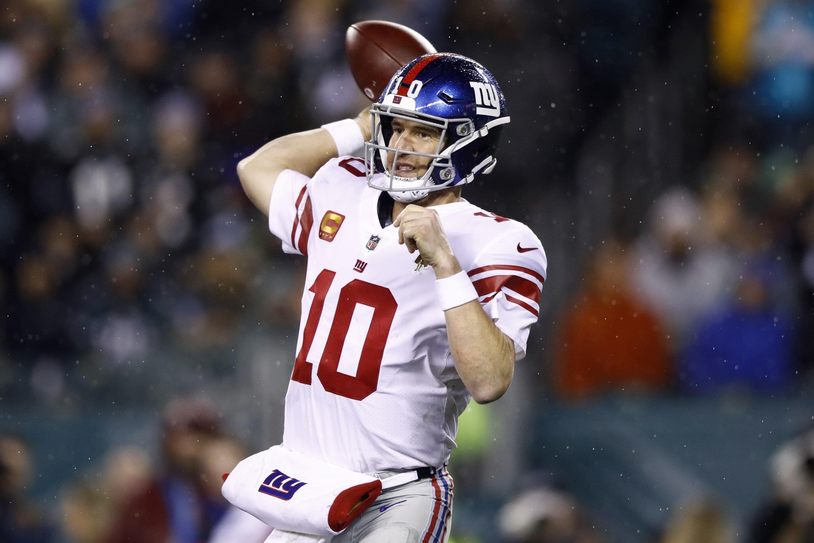 Eli Manning says Eagles could win the Super Bowl, gives tips to