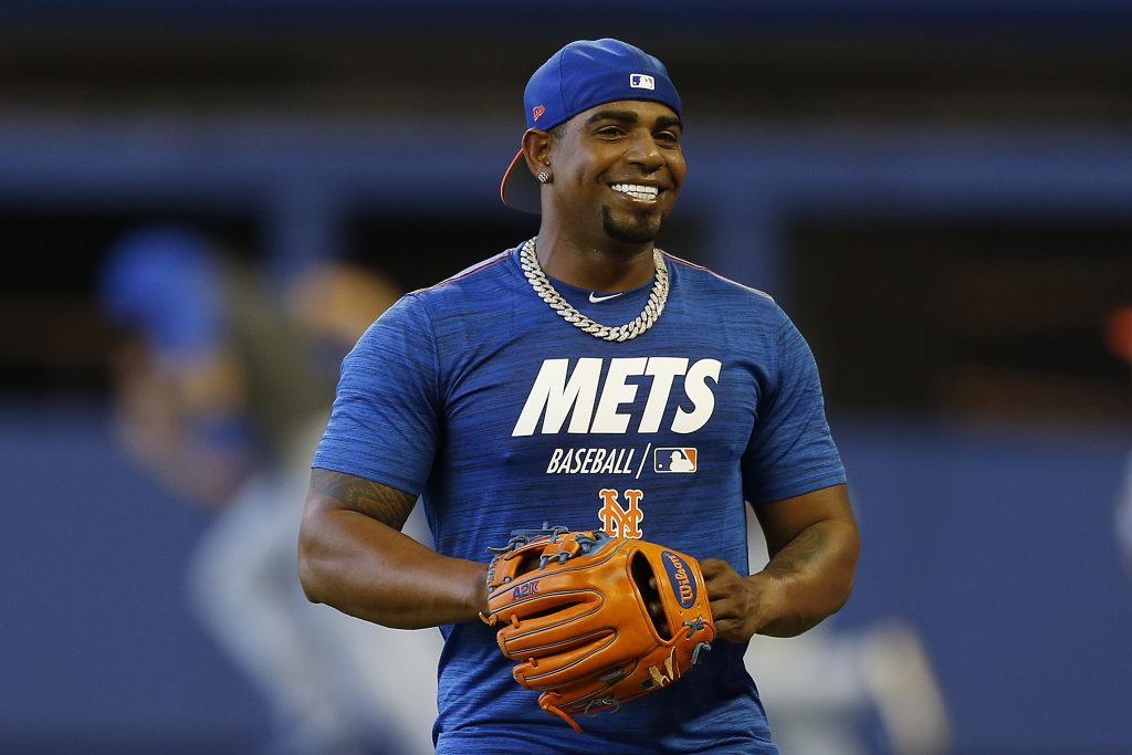 Yoenis Cespedes Receives Athletics Jersey, Works Out With Team for