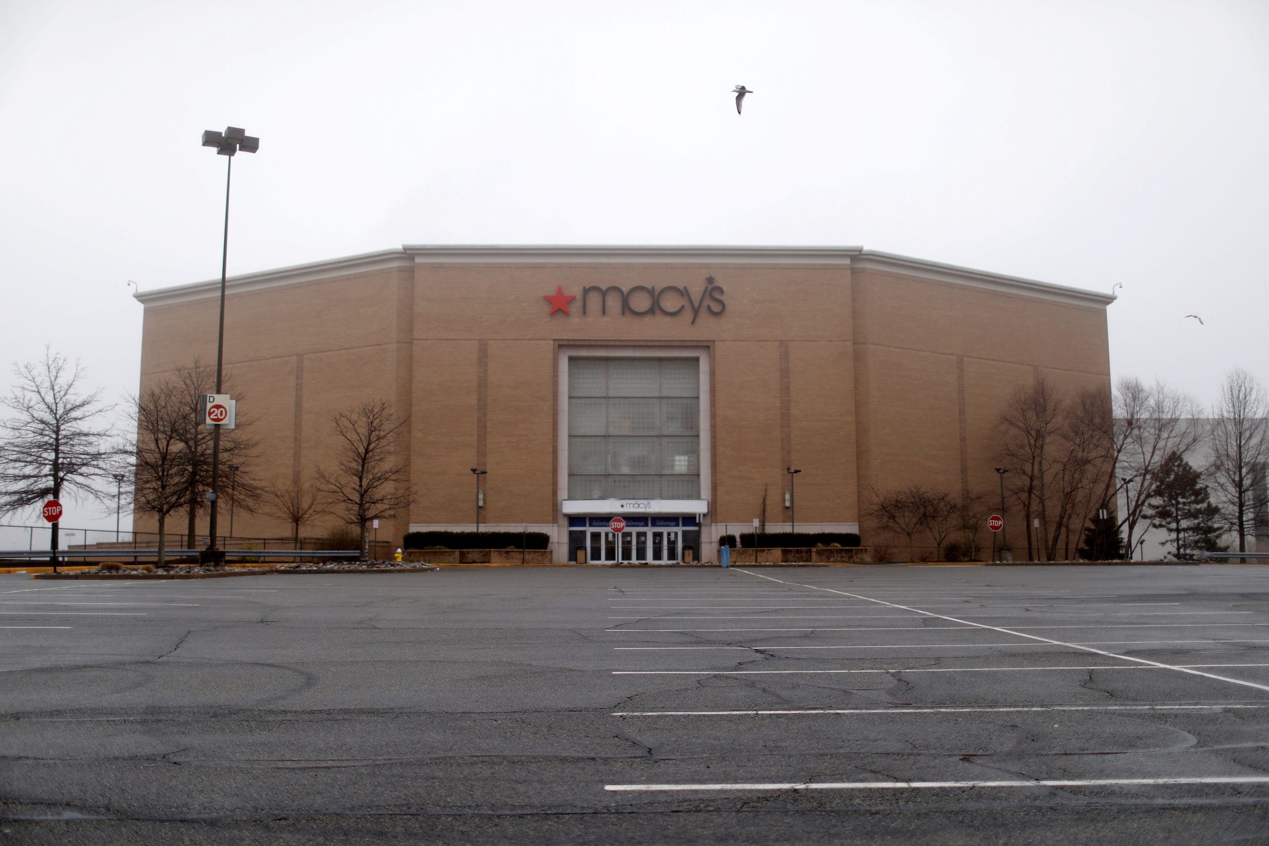 Kennesaw, GA / USA - 04/03/20: Macy's department store empty parking lots -  shut down and furloughed employees at Cobb county Town Center mall - econo  Stock Photo - Alamy