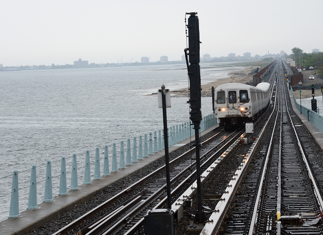 Subway and bus service on track to serve beachgoers for July 4