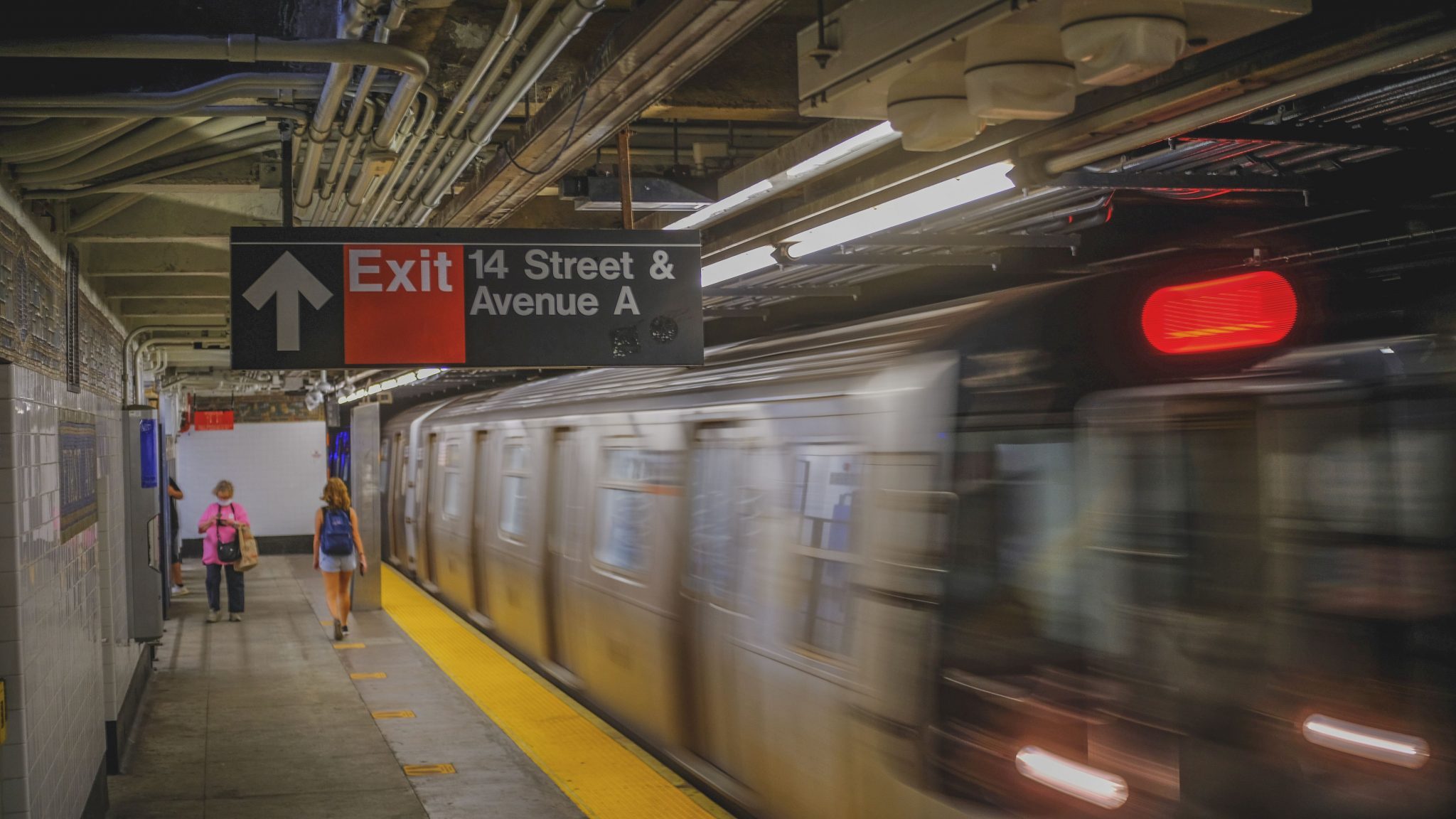 24 Hour NYC Subway Service Back On May 17 As Part Of NYC Regional   Image From IOS 9 2048x1152 