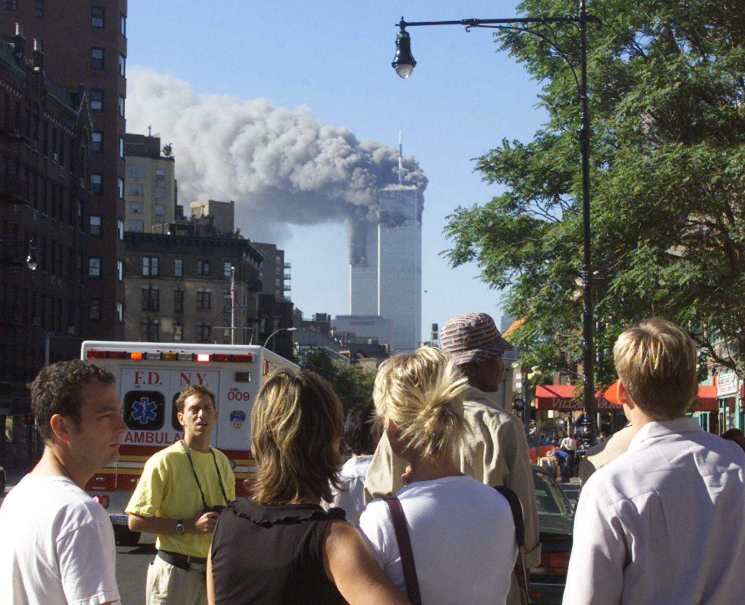 These Images Show Horror And Heroism In New York On 9 11 19 Years Ago Friday Amnewyork