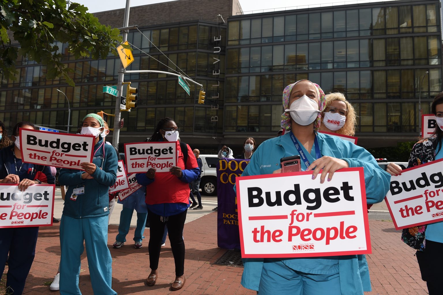 Nurses union rallies in Manhattan to seek more resources for expected ...