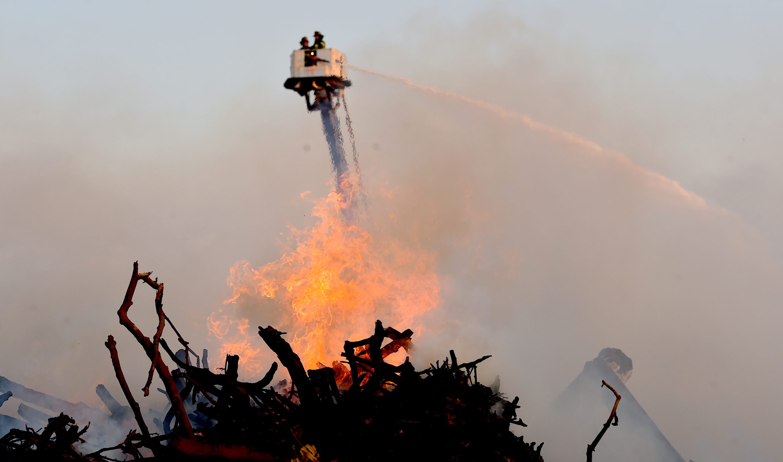 Watch: Firefighters put out blaze at Broncos' Mile High Stadium