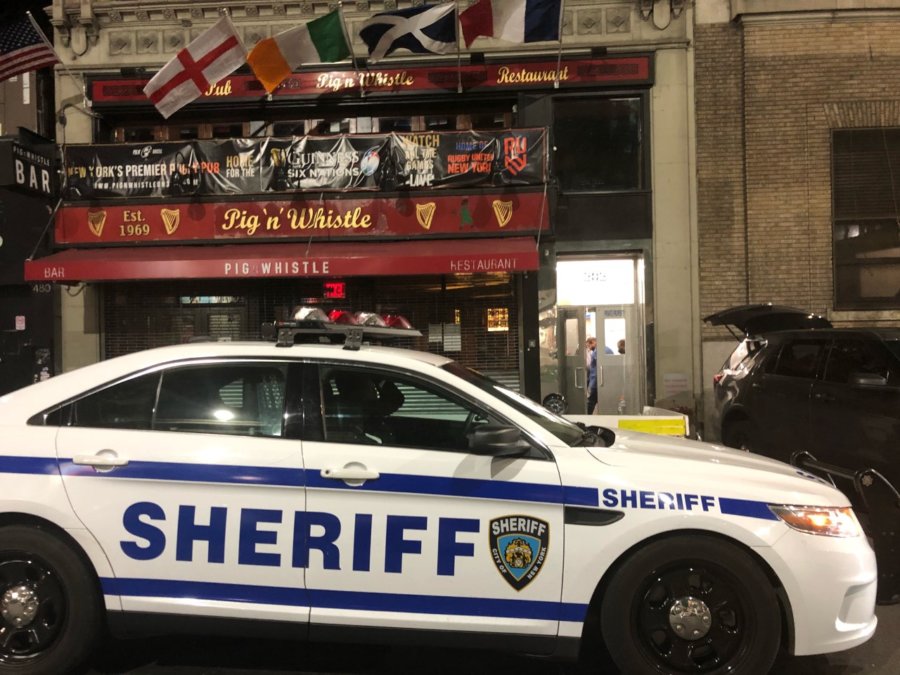 Nyc Sheriff Busts Careless Illegal Midtown Club Where 400 Boozed Up Partied Without Masks