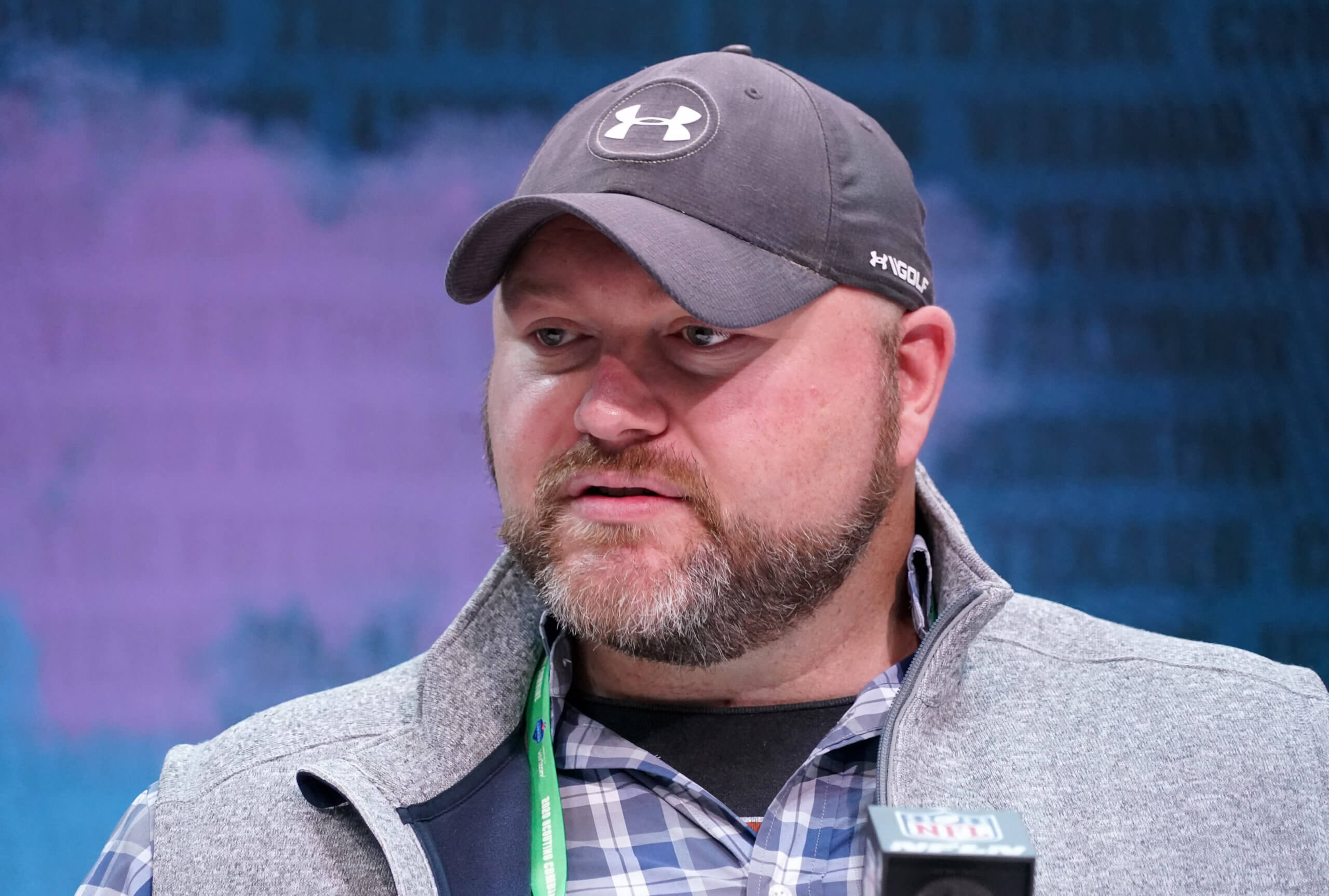 Jets GM Joe Douglas compliments new draft pick's mullet