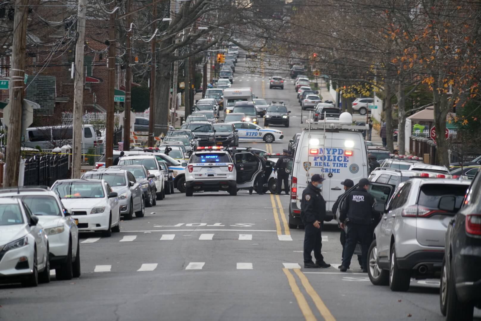 Two U.s. Marshals And Police Officer Injured, Suspect Killed In Bronx 