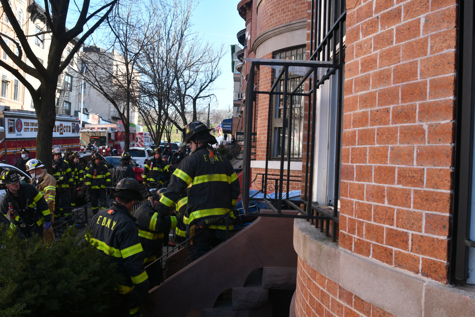 Wall Collapse In Brooklyn Leaves One Person Dead And Another Seriously ...