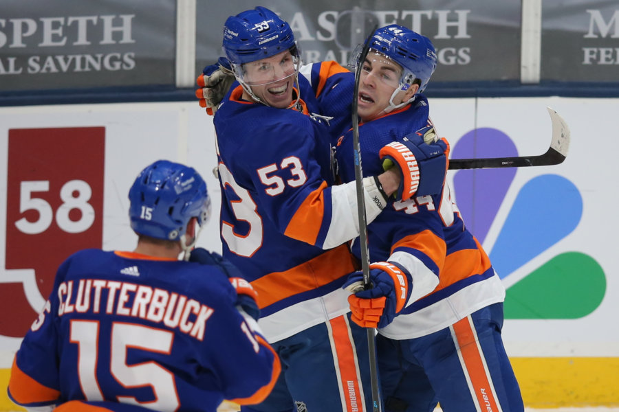 Nelson, Fourth Line Fuel Islanders To Fifth-straight Win, More ...