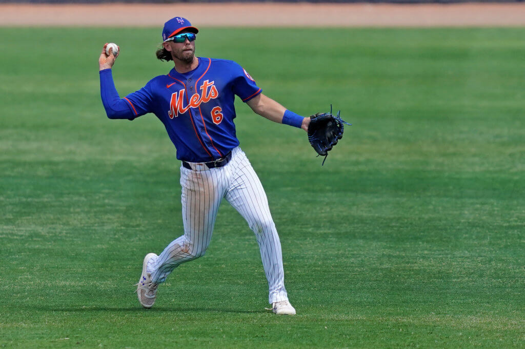 Mets notes: Jeff McNeil's fire, Dom Smith's defense, Francisco