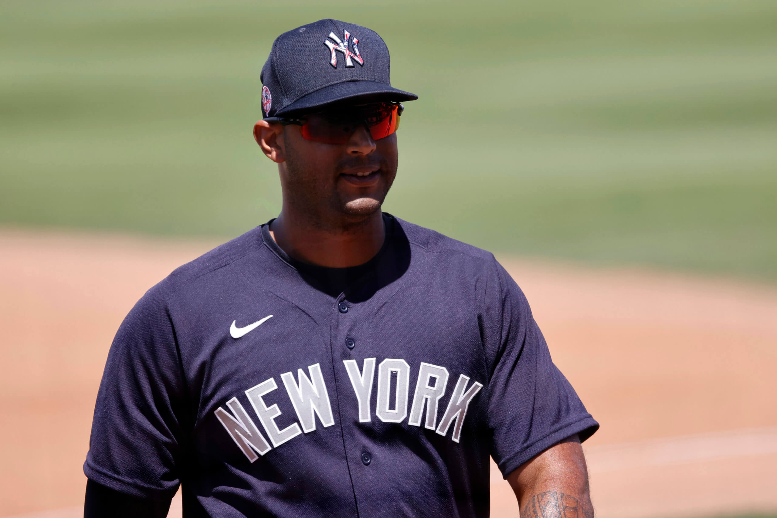 Yankees players take teasing photo with Manny Machado at All-Star Game