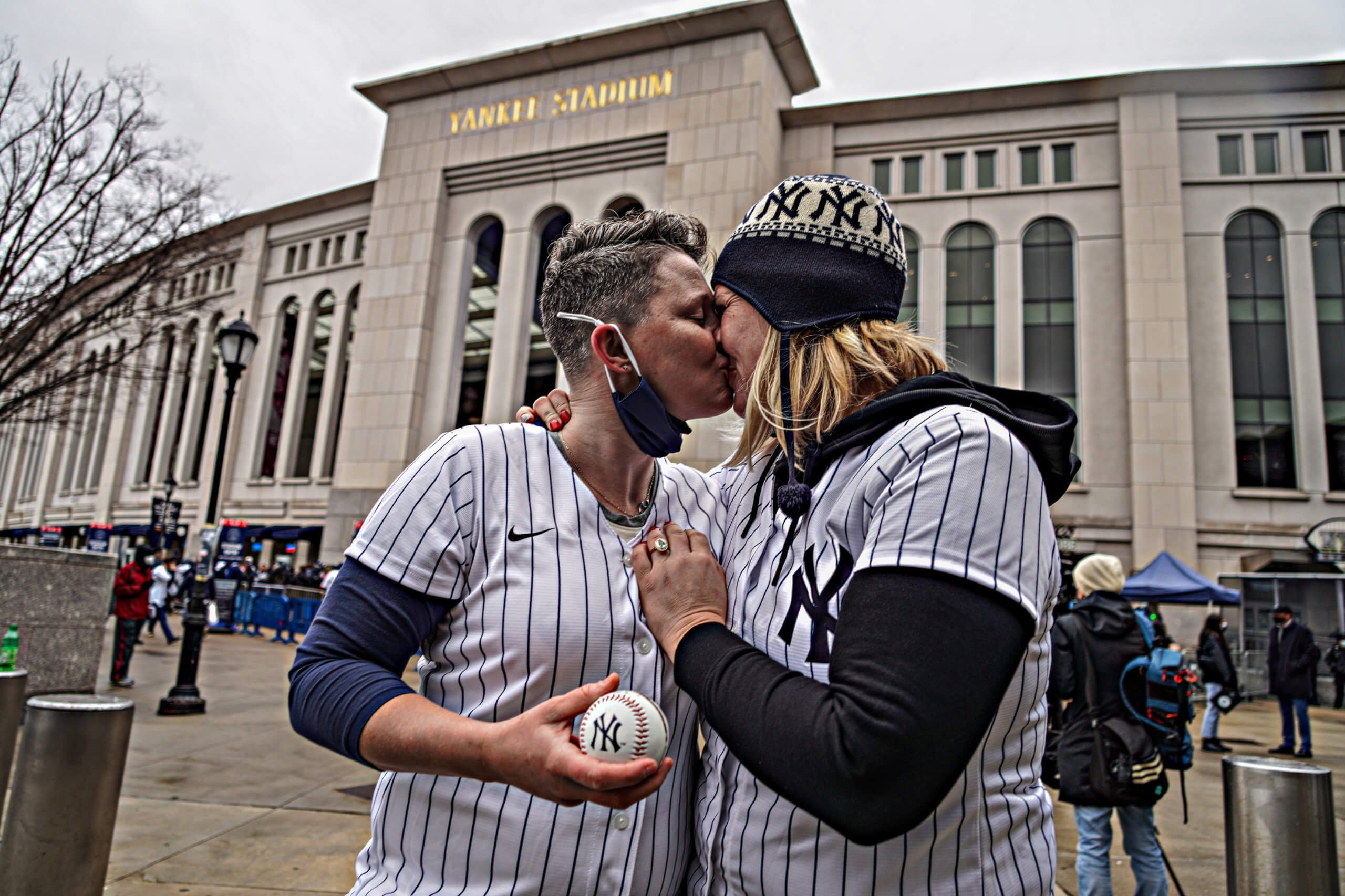 Yankees Fans Outside Yankees Stadium Bronx - Sports Illustrated