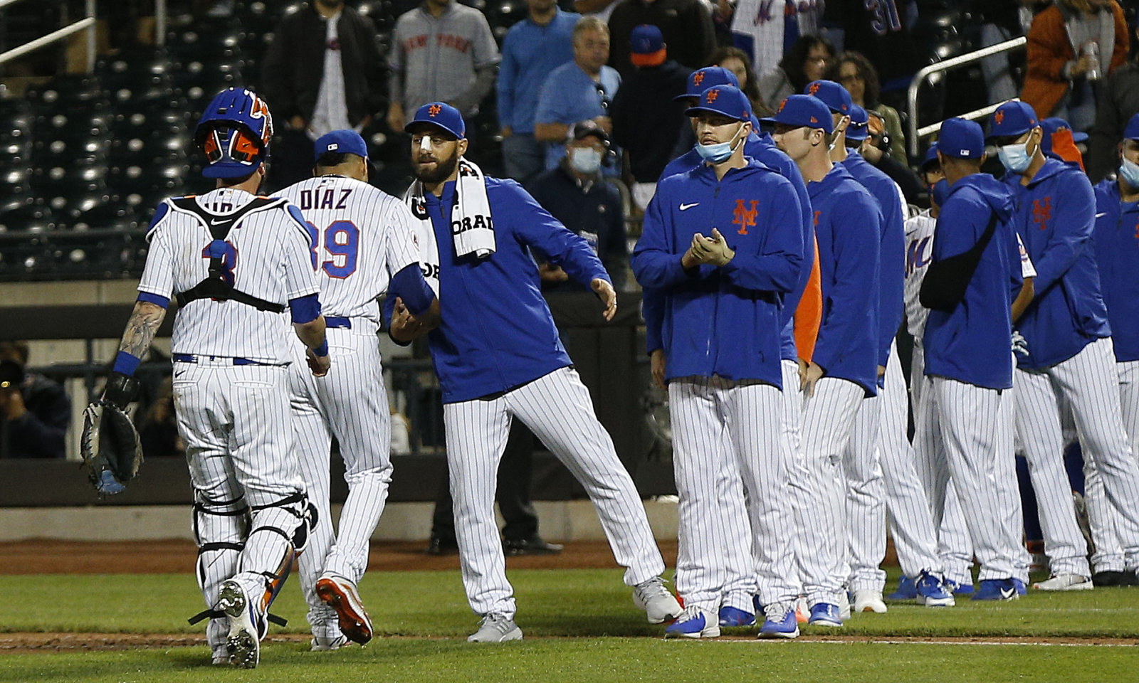 Mets Somehow Continuing To Stay Afloat Amid Onslaught Of Injuries ...