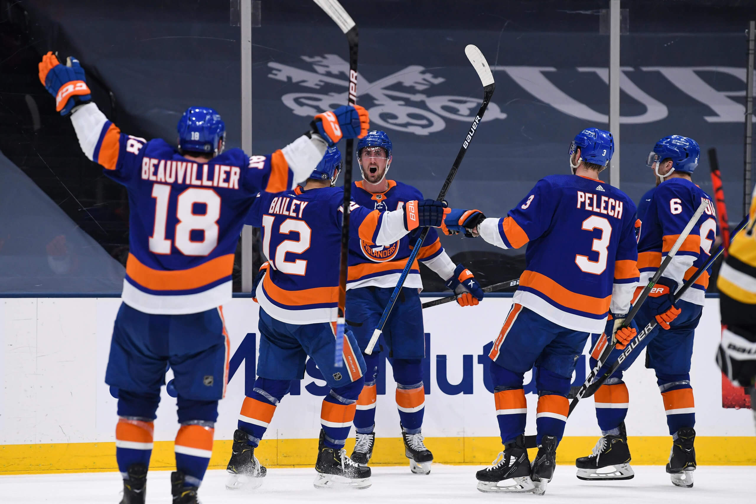 Islanders Advance To Eastern Division Finals Take Down Penguins In Game 6 Behind 2nd Period Explosion Amnewyork