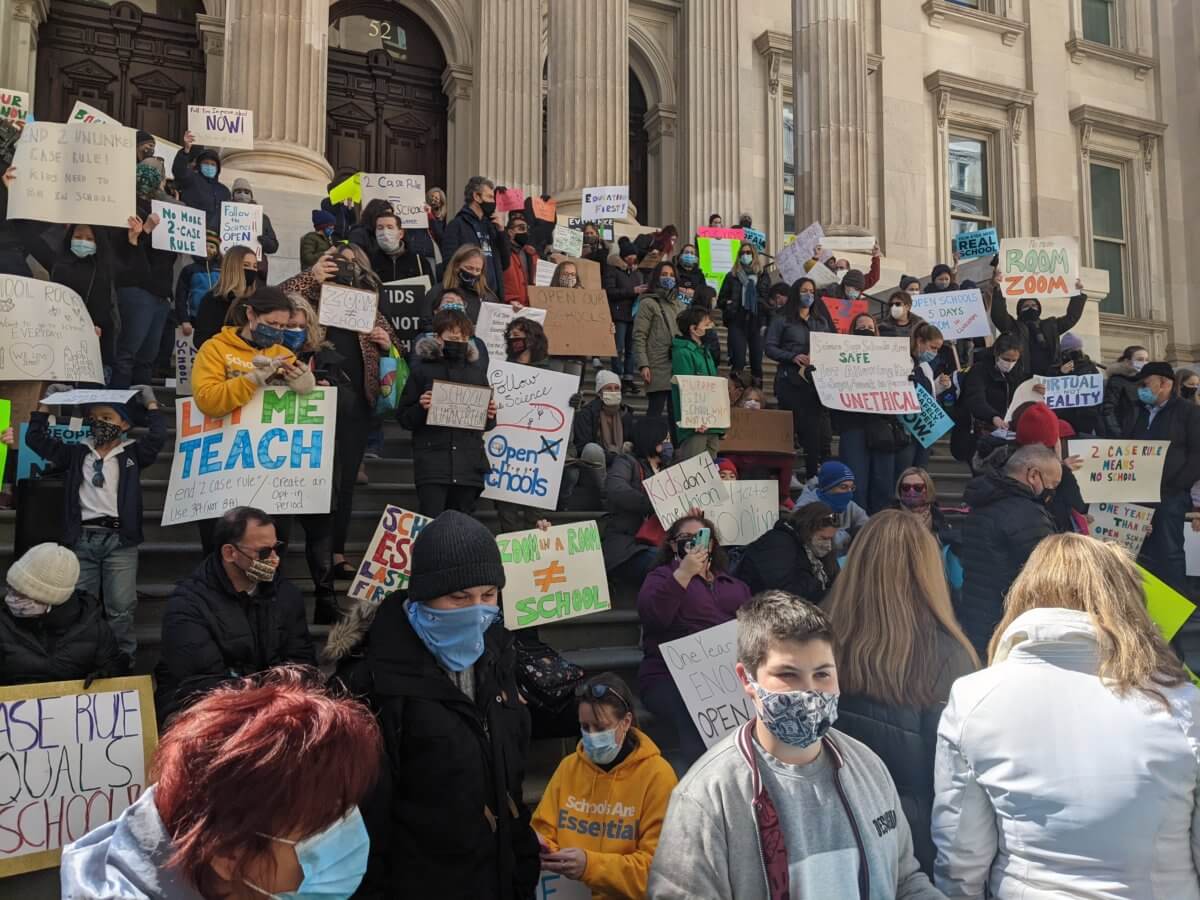 New York City families suing city to reopen public schools | amNewYork