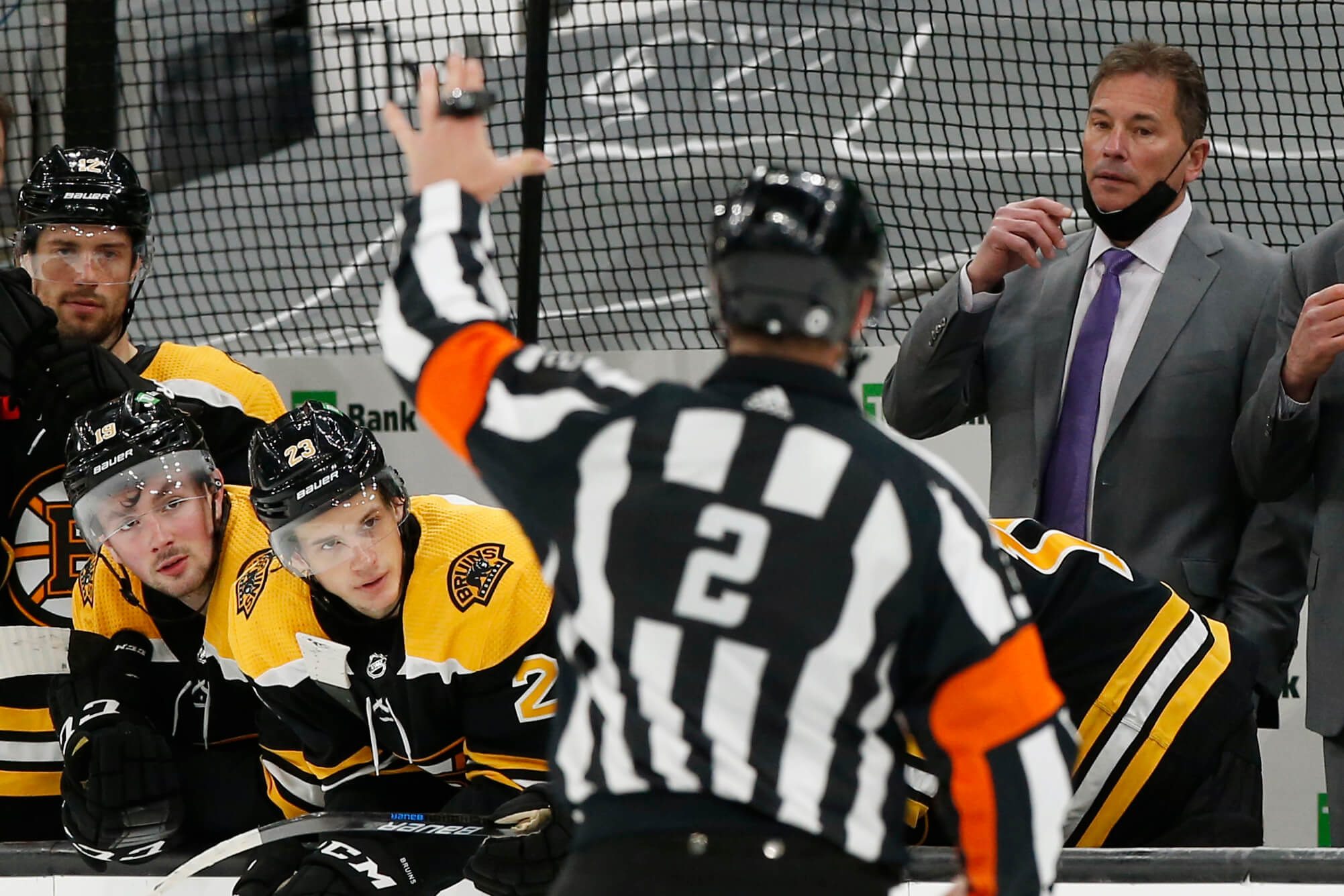 Bruce Cassidy Trying To Stoke Rivalry Flames With Islanders Barry Trotz With Post Game 5 Comments Amnewyork