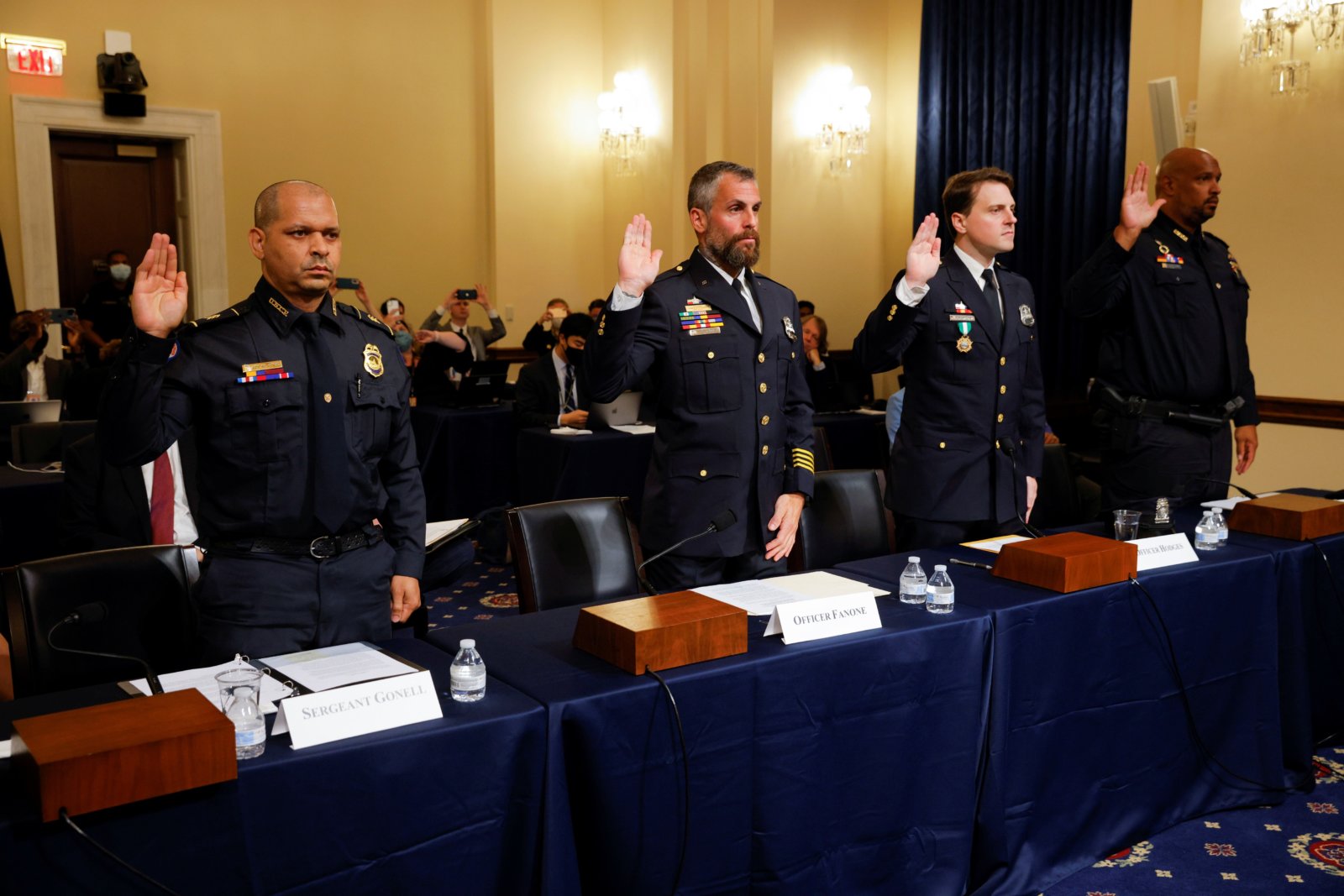 Police officers recount horrors from the Jan. 6 attack on the U.S ...