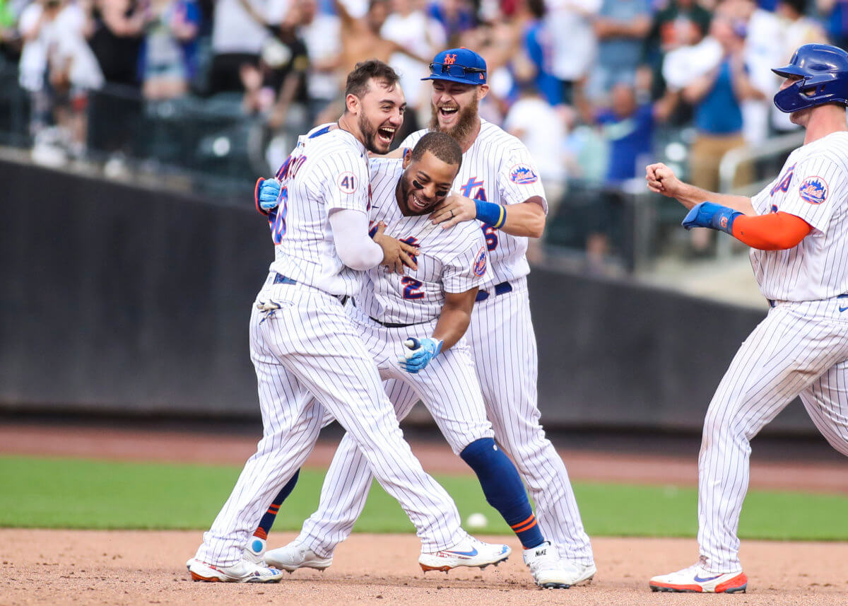 Michael Conforto and Jeff McNeil depart Mets game with injuries