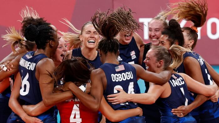 Olympics Volleyball Us Beat World Champions Serbia To Reach Womens Final Amnewyork
