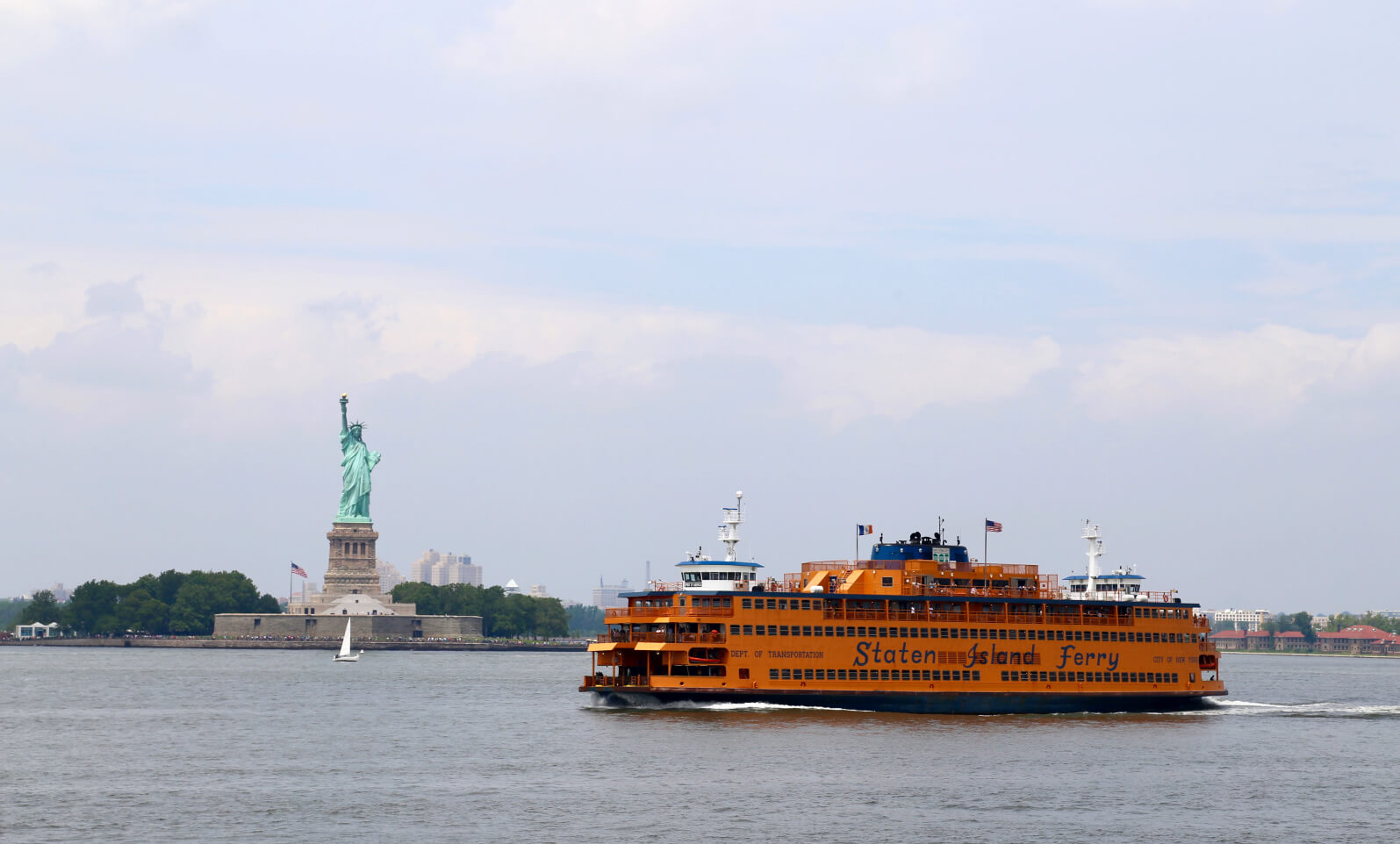 City launches ticketed ferry service right next to free Staten Island ...