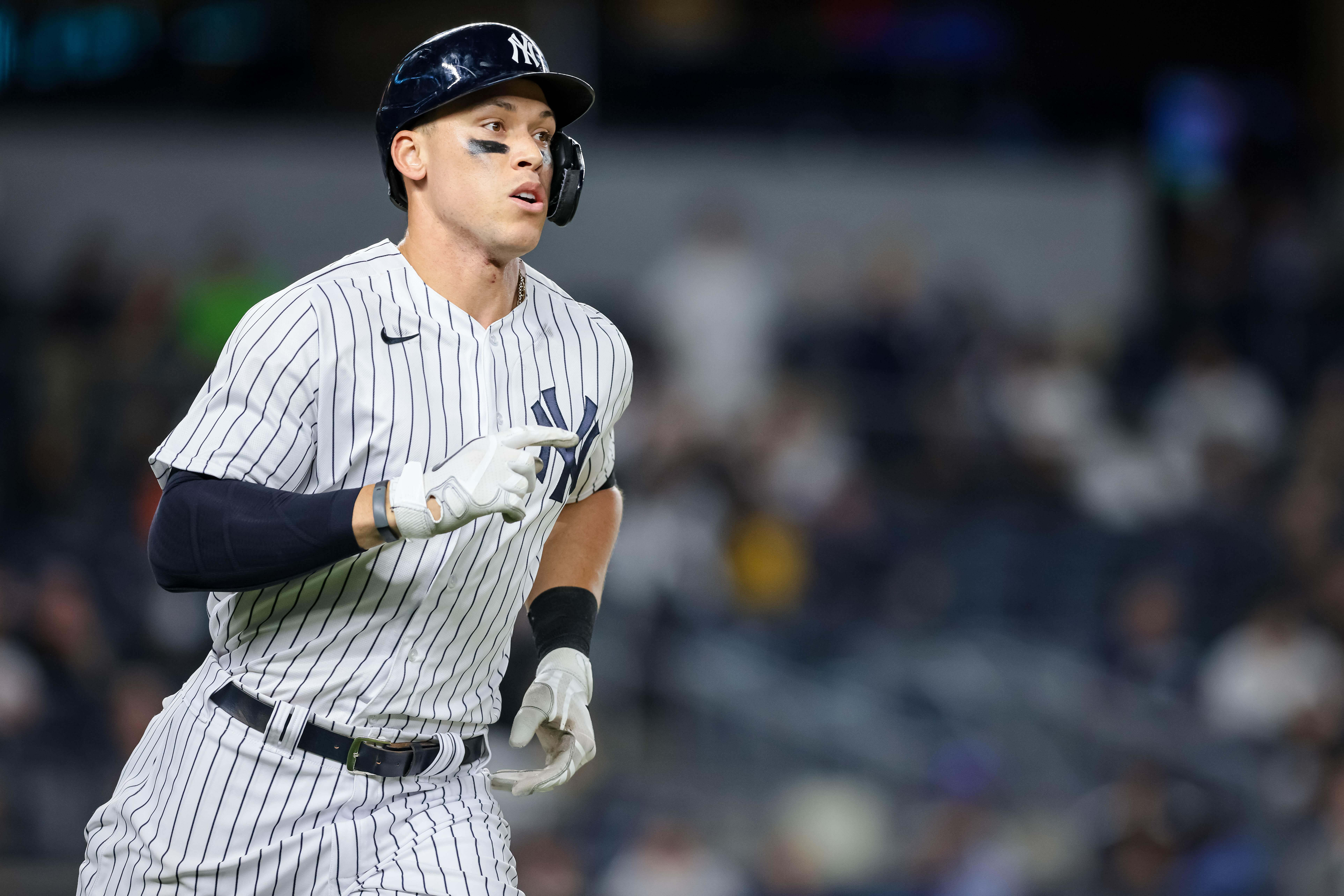 Yankees overturn five-run deficit behind Aaron Judge, Gary Sanchez