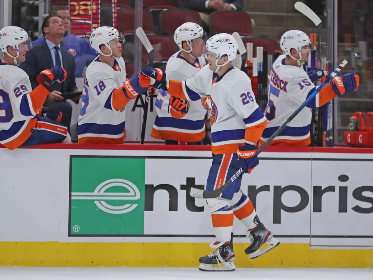 Oliver Wahlstrom, Islanders Keeping It Simple During Young Sniper’s Hot 