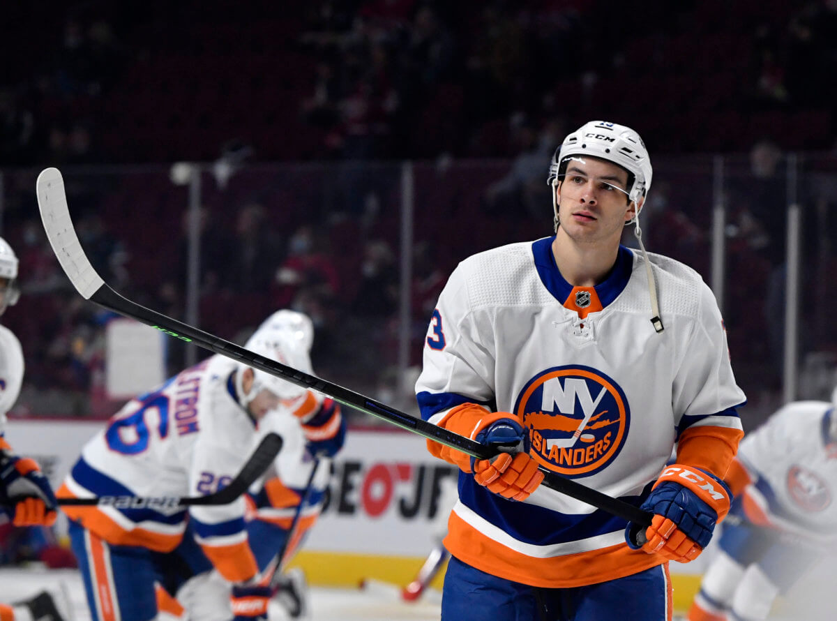 Islanders' Mathew Barzal showing growth in 'acceptance' upon 300th career  game