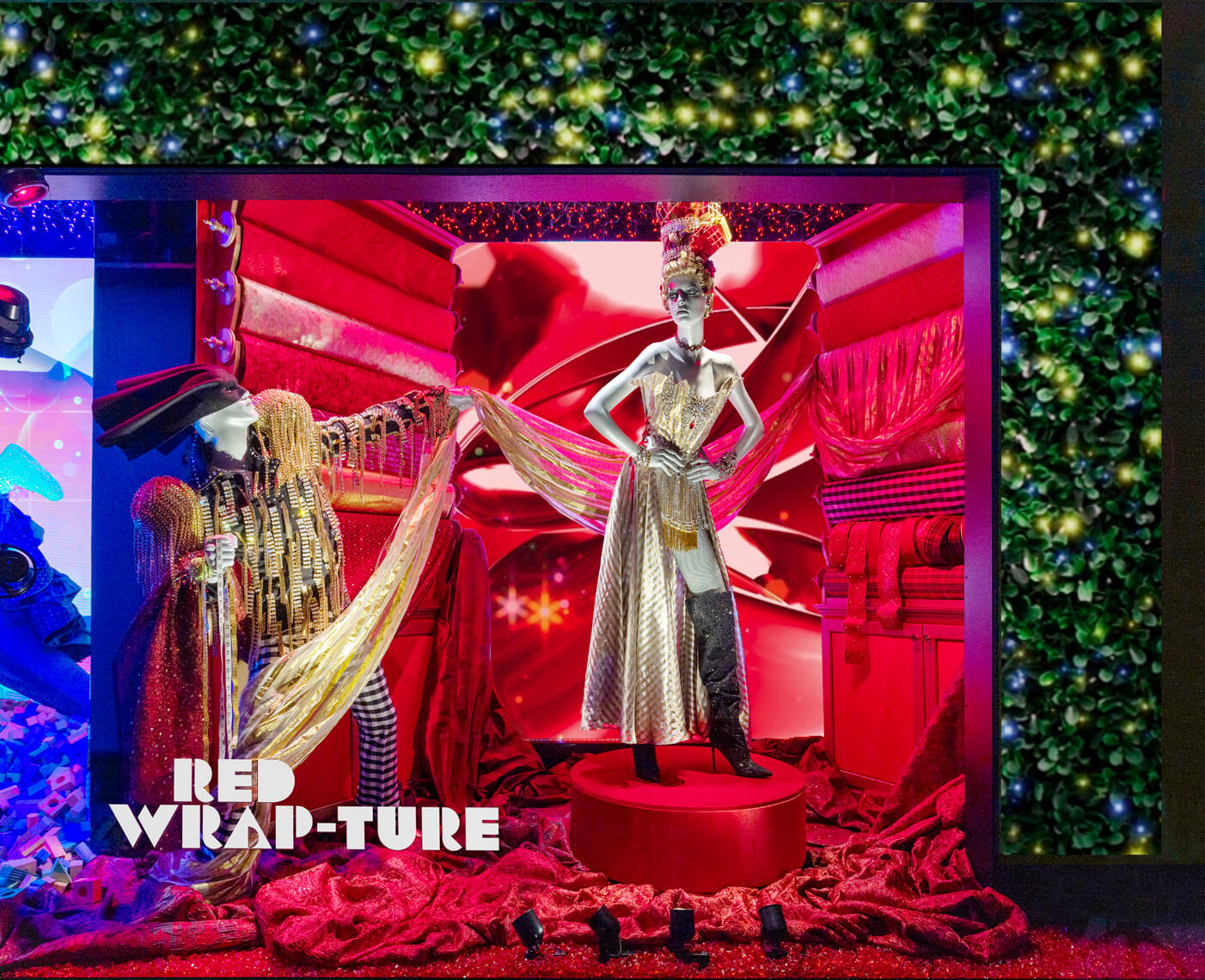 Louis Vuitton & Lego collab holiday window appears at Bloomingdales in NYC.  : r/lego