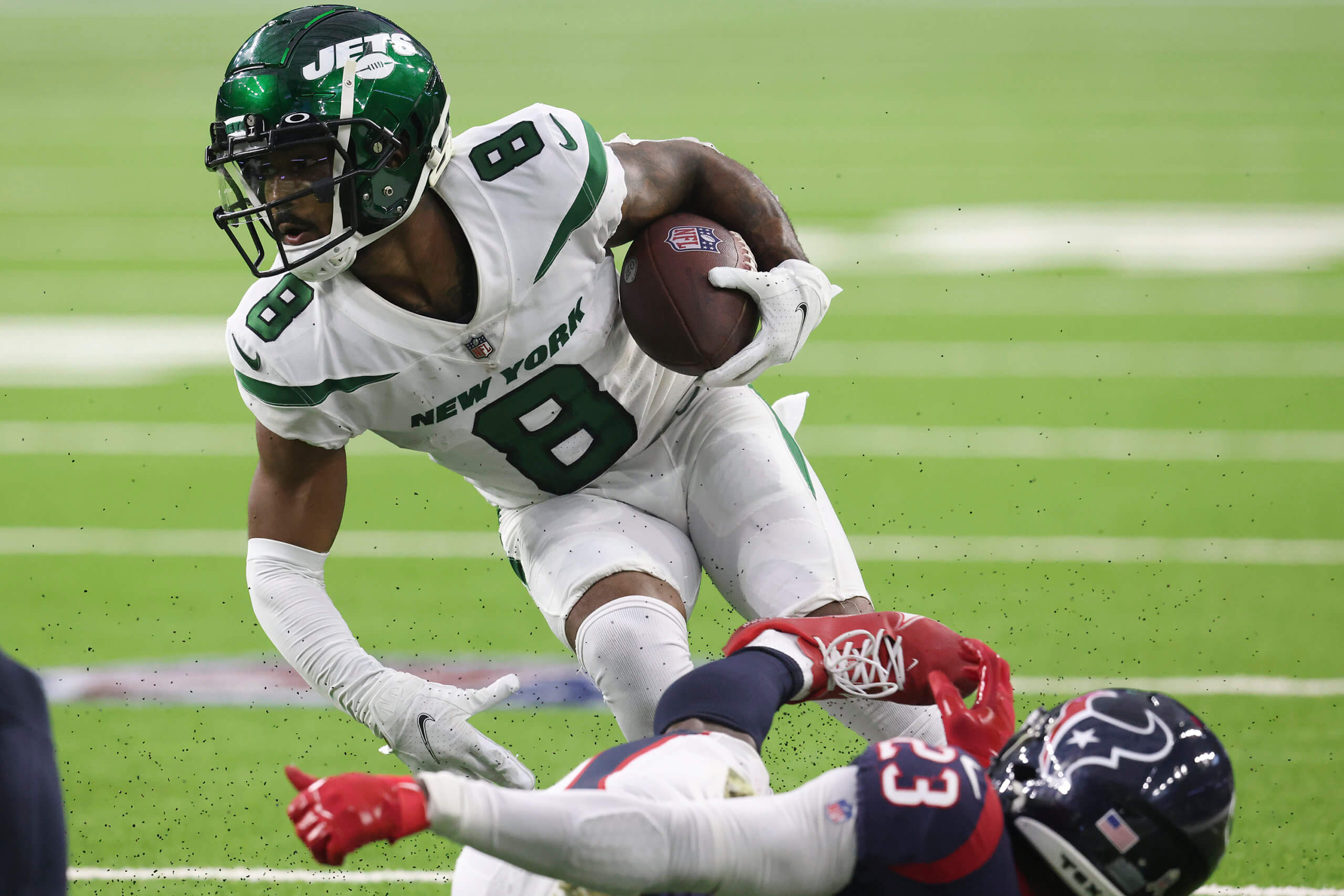 Jets WR Elijah Moore back at practice after trade request: 'He just wants  to contribute'